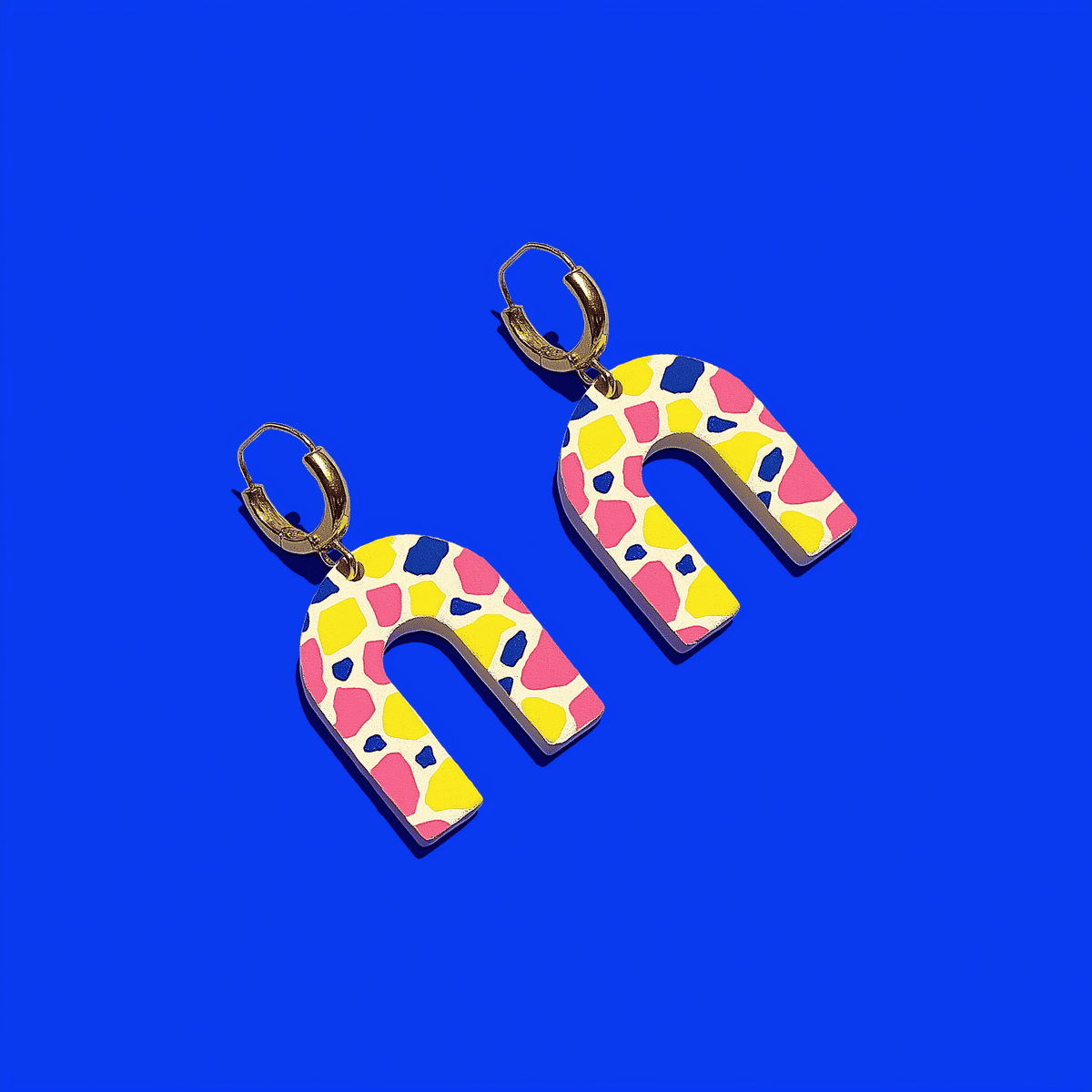 Cream Terrazzo Arch Huggie Earrings