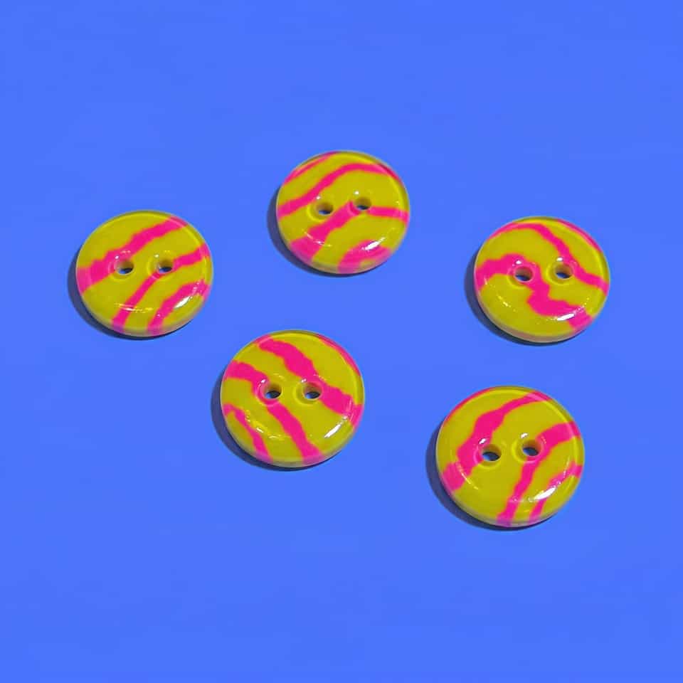 Chartreuse & Pink Wavy Button Set