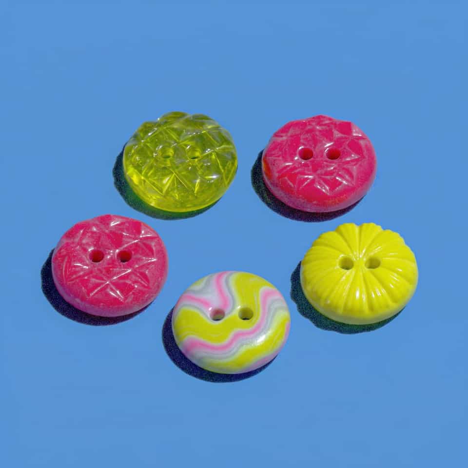 Chartreuse & Pink Glossy Button Set