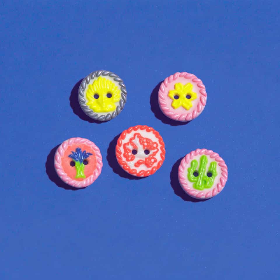 Pastel Cameo Motif Button Set