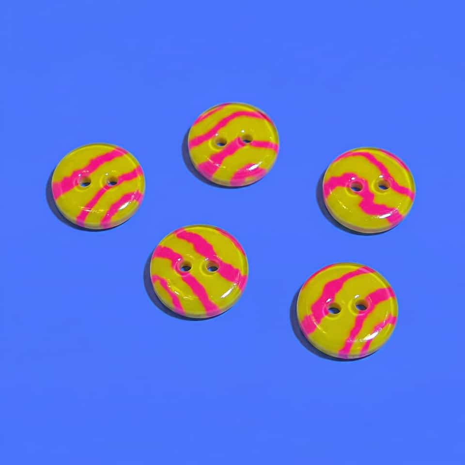 Polymer Clay Chartreuse & Pink Wavy Button Set. Slab cutting button with a gloss sealant finish. Three ways to make chartreuse and hot-pink wavy two-hole buttons: a folded striped…